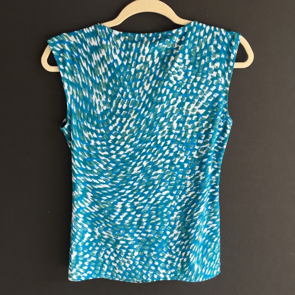 Jones NY Sleeveless Printed Top - Picture 2 of 2